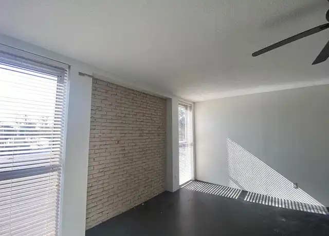 Property at 1112 Lawrence St #10, Houston, TX, 77008, 1 bed, 1 bath, [object Object]