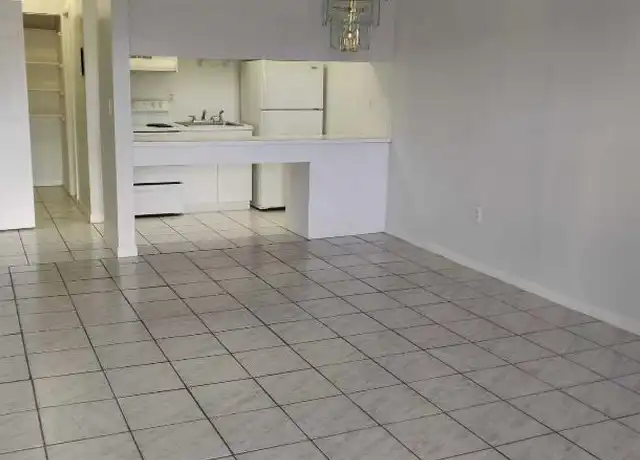 Property at 291 NW 177th St, Miami, FL, 33169, 0 beds, 1 bath, [object Object]