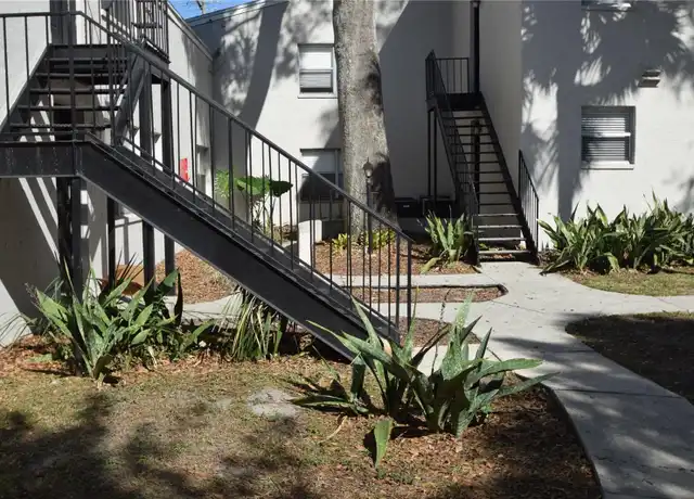 Property at 1005 S New York Ave Unit 7, Lakeland, FL, 33803, 2 beds, 1 bath, [object Object]