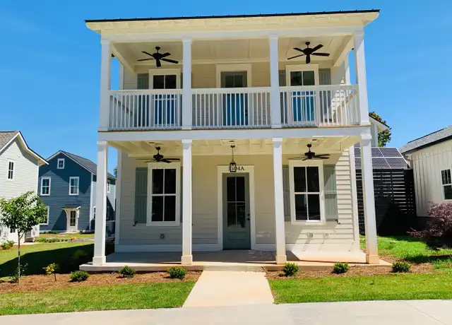 Property at 1304 Brownwood Ave Unit B, LaGrange, GA, 30240, 1 bed, 1 bath, [object Object]