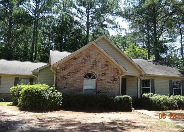 Property at 402 Boyce Rd, Randolph, AL, 02368, 3 beds, 2 baths, [object Object]