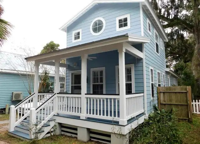 Property at 1001 13th St, Port Royal, SC, 29935, 2 beds, 2 baths, [object Object]