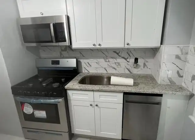 Property at 64 Glenwood Ave Unit 102, Jersey City, NJ, 07306, 3 beds, 1 bath, [object Object]