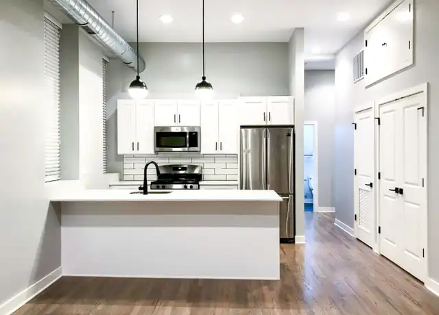 Property at 1523 W Chicago Ave Unit 405, Chicago, IL, 60642, 2 beds, 1 bath, [object Object]