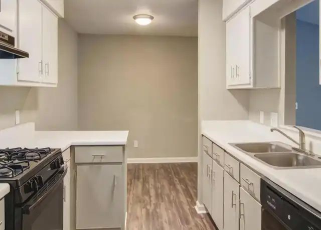 Property at 205 Old Hull Rd, Athens, GA, 30601, 3 beds, 2 baths, [object Object]