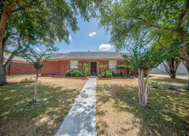 Property at 13211 Rosstown Dr, Sugar Land, TX, 77478, 3 beds, 2 baths, [object Object]