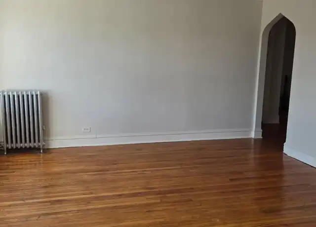 Property at 6413 N Hamilton Ave Unit 3E, Chicago, IL, 60645, 2 beds, 1 bath, [object Object]