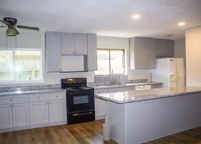 Property at 7119 Rio Blanco Dr, Houston, TX, 77083, 3 beds, 2 baths, [object Object]