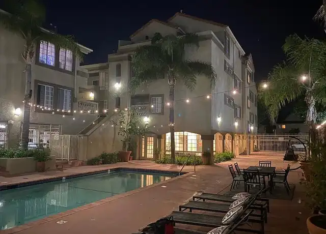 Property at Canoga Luxury Apartments - 10400 Canoga Ave, Chatsworth, CA, 91311, 1 bed, 1 bath, [object Object]
