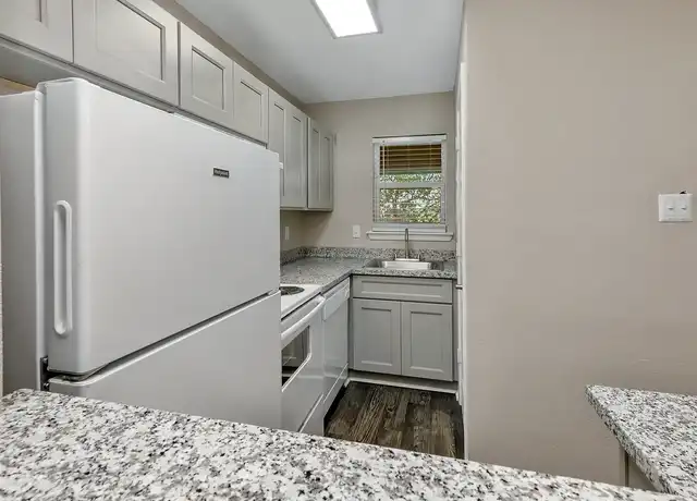 Property at Siegen Calais Apartments - 8363 Siegen Ln, Baton Rouge, LA, 70810, 1-3 bed, 1-1.5 bath, [object Object]