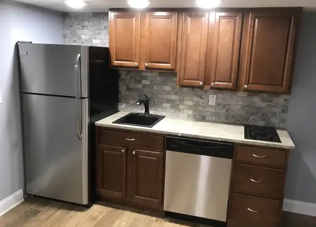 Property at 1241 8th St Unit 1, Huntington, WV, 25701, 1 bed, 1 bath, [object Object]