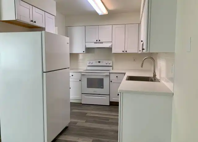 Property at ES2275 -Eagle Rock Apartments - 2275 NE Division St, Gresham, OR, 97030, 2 beds, 1 bath, [object Object]