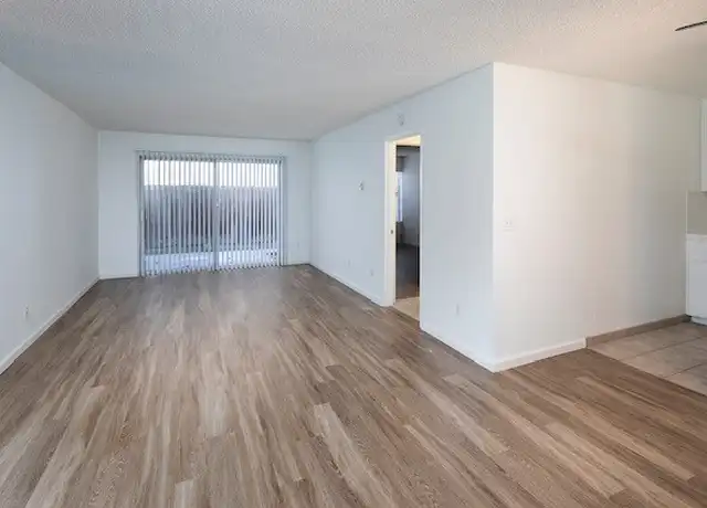Property at 2112 Garnet Ave Unit 1C, San Diego, CA, 92109, 1 bed, 1 bath, [object Object]