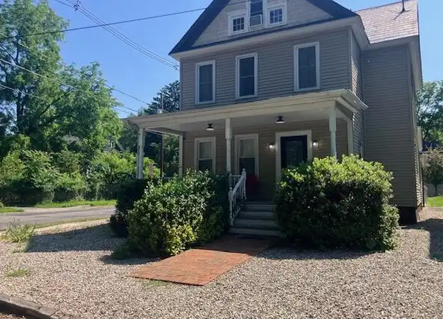Property at 312 Braeside Ave, East Stroudsburg, PA, 18301, 1 bed, 1 bath, [object Object]