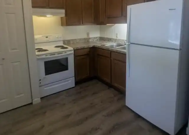 Property at 421 W Maple St, Mount Pleasant, MI, 48858, 2 beds, 1 bath, [object Object]