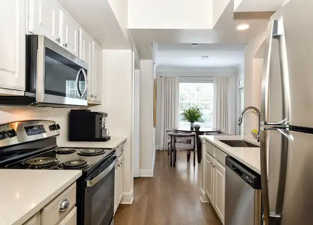 Property at The Boro - Phipps - 3460 Kingsboro Rd NE, Atlanta, GA, 30326, 1 bed, 1 bath, [object Object]