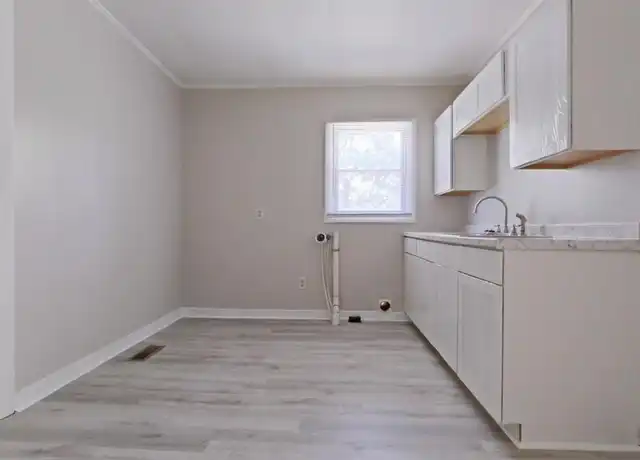 Property at 509 Radford St, High Point, NC, 27260, 2 beds, 1 bath, [object Object]