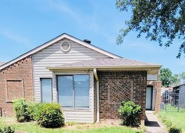 Property at 127 Wilderness Trl, Mesquite, TX, 75149, 3 beds, 2 baths, [object Object]