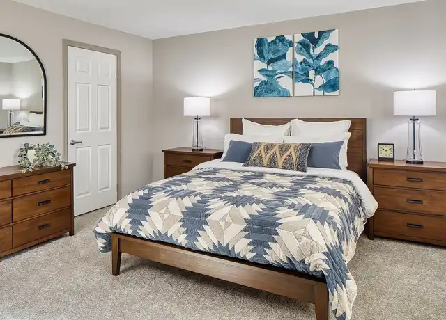 Property at Glen Oaks Commons - 9700 Sumac Rd, Des Plaines, IL, 60016, 2 beds, 2 baths, [object Object]