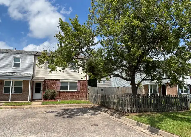 Property at 1211 Warwick Dr, Virginia Beach, VA, 23453, 4 beds, 2.5 baths, [object Object]