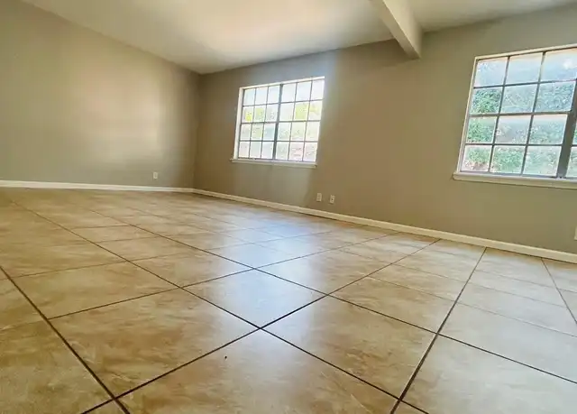 Property at 3810 Englewood Cir, Odessa, TX, 79762, 2 beds, 1.5 baths, [object Object]