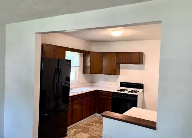 Property at 912 State St Unit 912, Bettendorf, IA, 52722, 1 bed, 1 bath, [object Object]