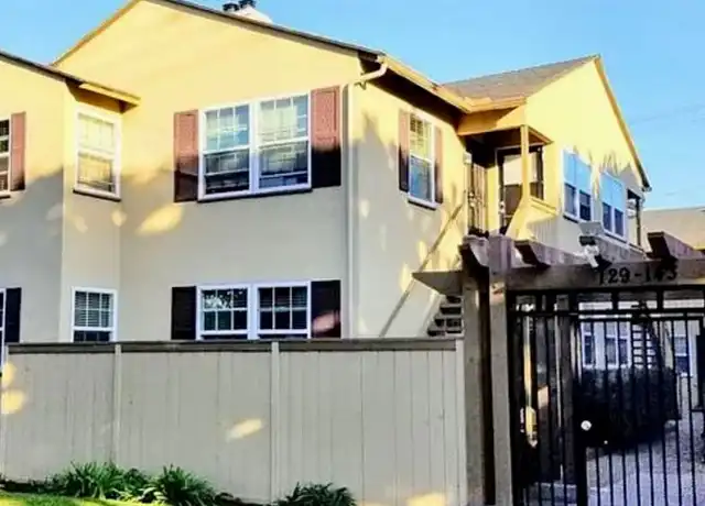 Property at 129 D Ave Unit 141 1/2, Coronado, CA, 92118, 1 bed, 1 bath, [object Object]