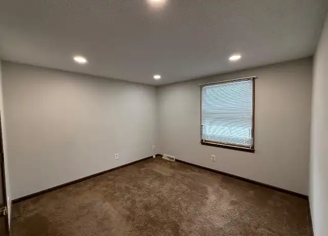 Property at 150 Shady Grove Dr, East Amherst, NY, 14051, 3 beds, 2 baths, [object Object]