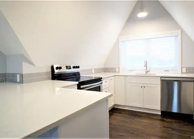 Property at 83 Main St Unit 3, Norwalk, CT, 06851, 2 beds, 1 bath, [object Object]