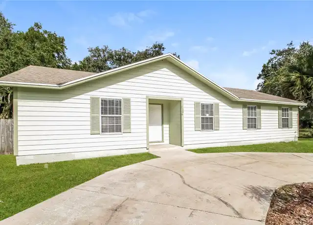 Property at 1206 W 14th St, Sanford, FL, 32771, 4 beds, 2 baths, [object Object]