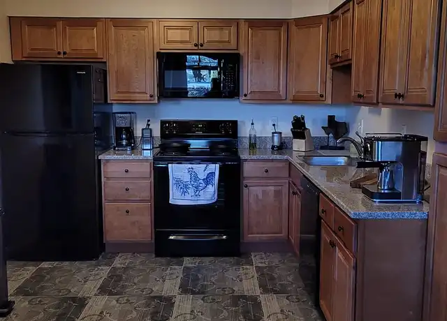 Property at Logan - 11835 Lake Ave, Lakewood, OH, 44107, 1-2 bed, 1-2 bath, [object Object]
