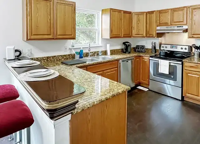 Property at 378 Yonkers Ave NW, Atlanta, GA, 30314, 1 bed, 1 bath, [object Object]