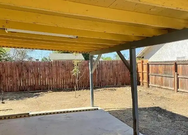 Property at 1103 Snyder Ln, Bakersfield, CA, 93304, 1 bed, 1 bath, [object Object]