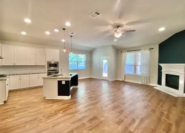 Property at 2212 Laurel Arbor Dr, Leander, TX, 78641, 3 beds, 2 baths, [object Object]