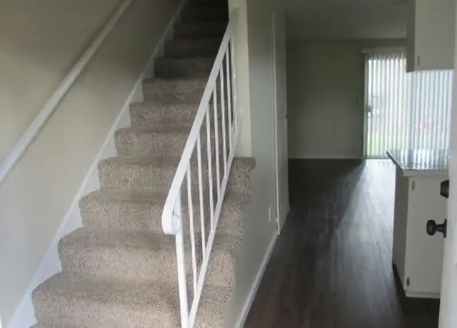 Property at 3207 Smokey Point Dr Unit 13, Arlington, WA, 98223, 2 beds, 1 bath, [object Object]