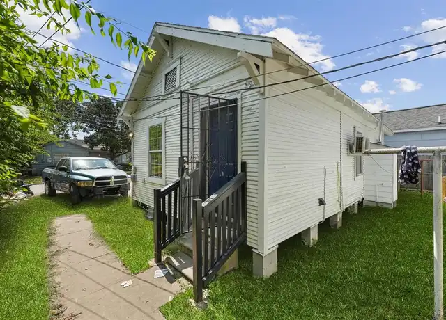 Property at 3019 Florida St, Houston, TX, 77026, 2 beds, 1 bath, [object Object]