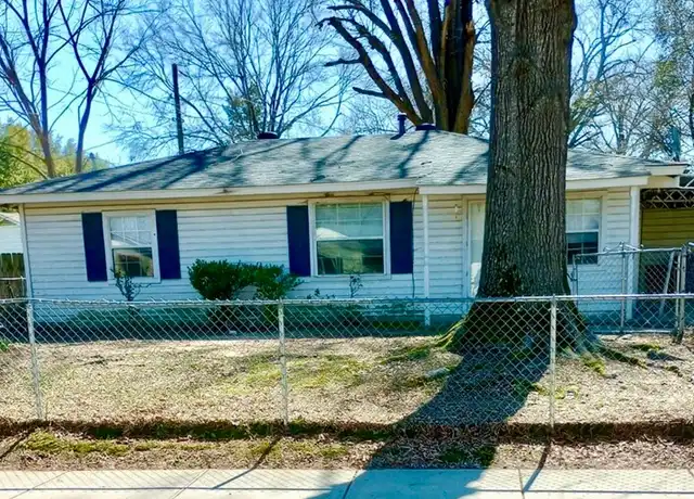 Property at 2905 Grassmere St, Shreveport, LA, 71108, 3 beds, 1 bath, [object Object]