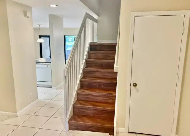Property at 2335 El Cid Ct, Davie, FL, 33324, 3 beds, 3 baths, [object Object]