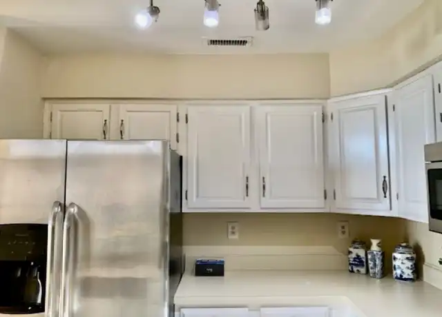 Property at 6 Ray Ct, Bedminster, NJ, 07921, 2 beds, 2 baths, [object Object]