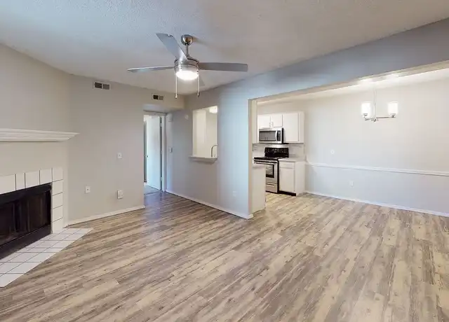Property at 12th and Renaissance Apartment Homes - 1900 Renaissance Dr, Norman, OK, 73071, 1 bed, 1 bath, [object Object]