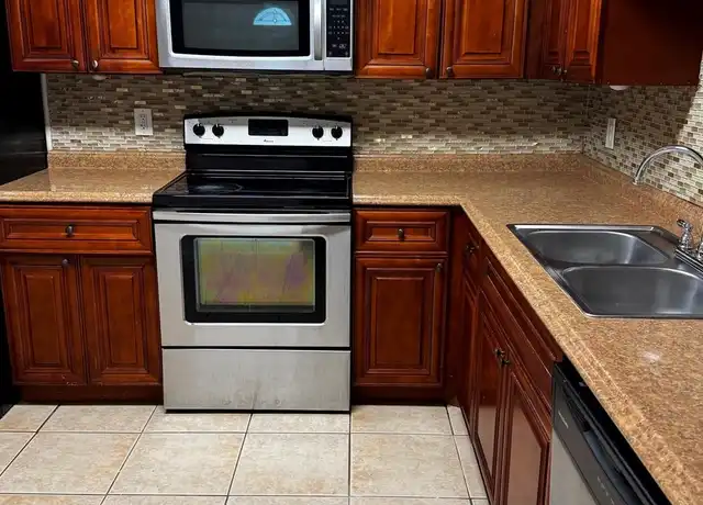 Property at 5959 Caribbean Blvd, West Palm Beach, FL, 33407, 3 beds, 2 baths, [object Object]