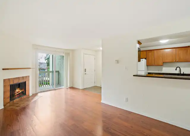 Property at 9494 Redmond Woodinville Rd NE Unit B207, Redmond, WA, 98052, 2 beds, 1 bath, [object Object]