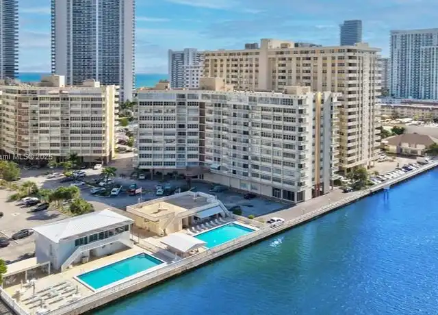 Property at 1825 S Ocean Dr #313, Hallandale Beach, FL, 33009, 1 bed, 1.5 baths, [object Object]