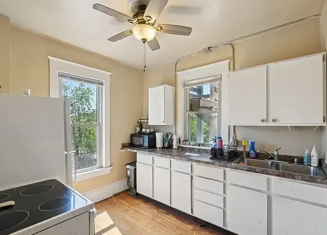 Property at 108 N Main St Unit 3, Edgerton, WI, 53534, 2 beds, 1 bath, [object Object]
