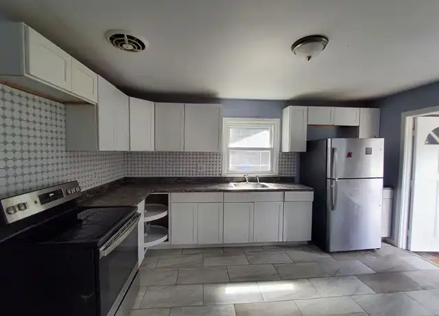 Property at 707 Circular Ave, Hamden, CT, 06514, 3 beds, 2 baths, [object Object]