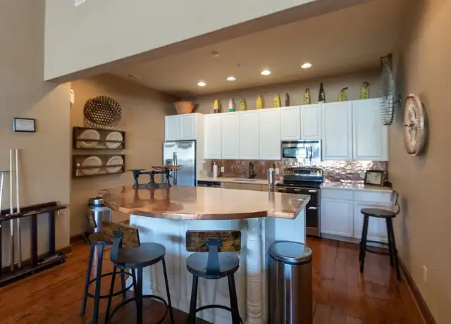 Property at 3569 Nantucket Dr, Loveland, OH, 45140, 1-3 bed, 1-2.5 bath, [object Object]