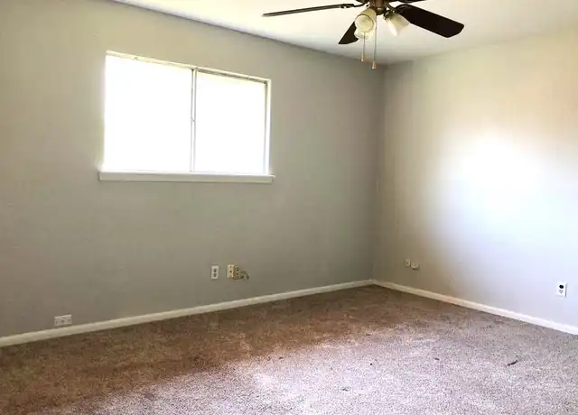 Property at 3725 Thornberry Ct, Corpus Christi, TX, 78415, 1 bed, 1 bath, [object Object]