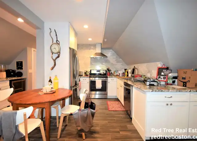 Property at 62 Mapleton St Unit 3, Brighton, MA, 02135, 2 beds, 1 bath, [object Object]
