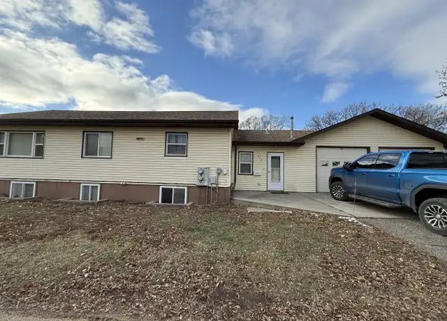 Property at 813 N High St Unit 1, Aberdeen, SD, 57401, 2 beds, 1 bath, [object Object]