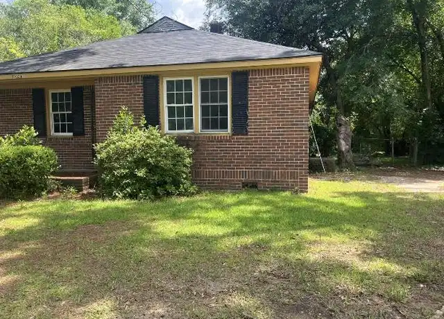 Property at 1702 W Lincoln Ave, Albany, GA, 31707, 2 beds, 1 bath, [object Object]